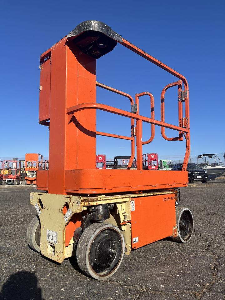2010 JLG 1230ES