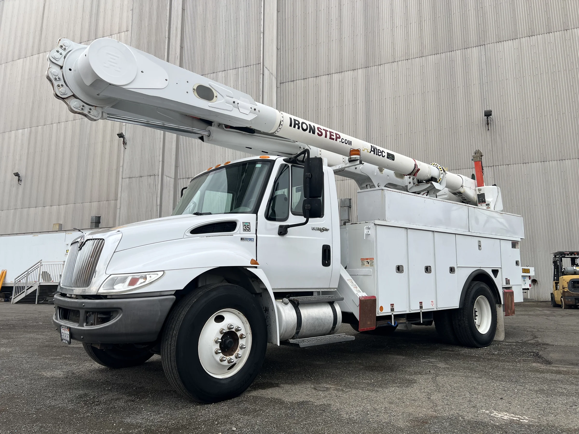2014 International DuraStar 4300 AM55 — photo 2