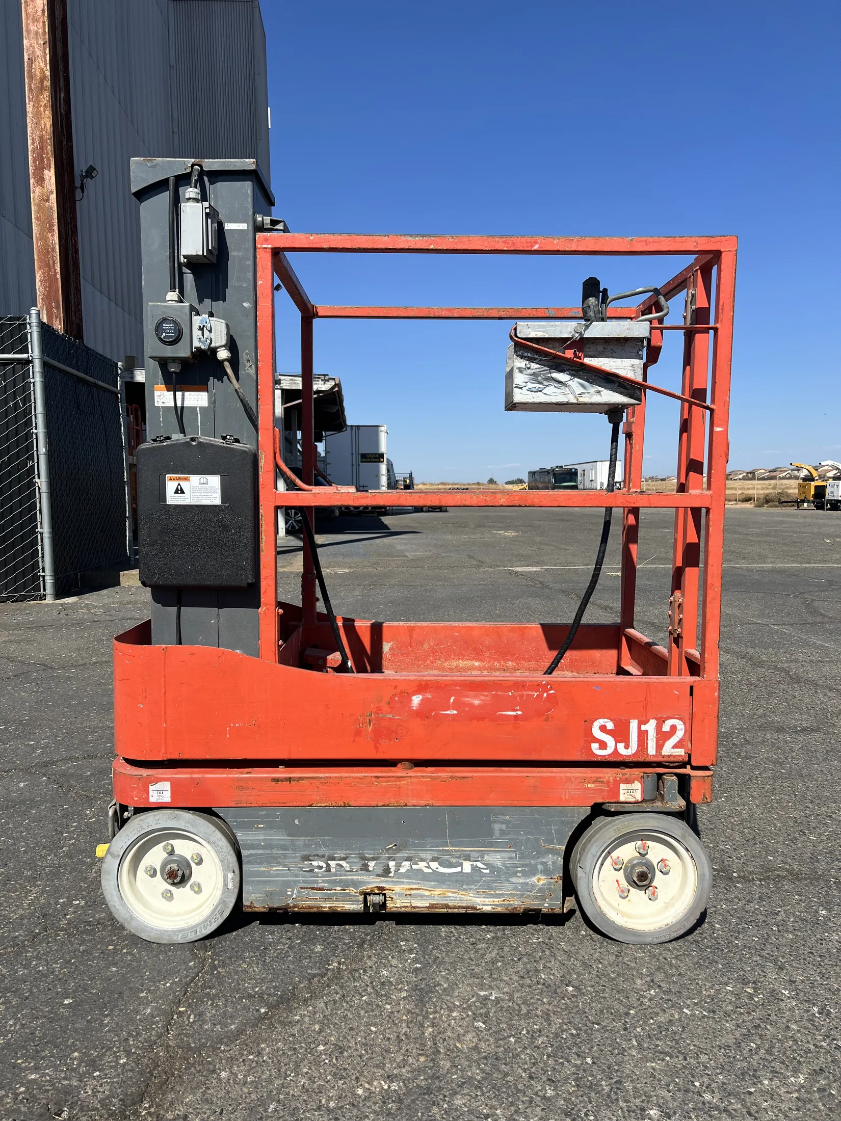 2015 Skyjack SJ12 — photo 2