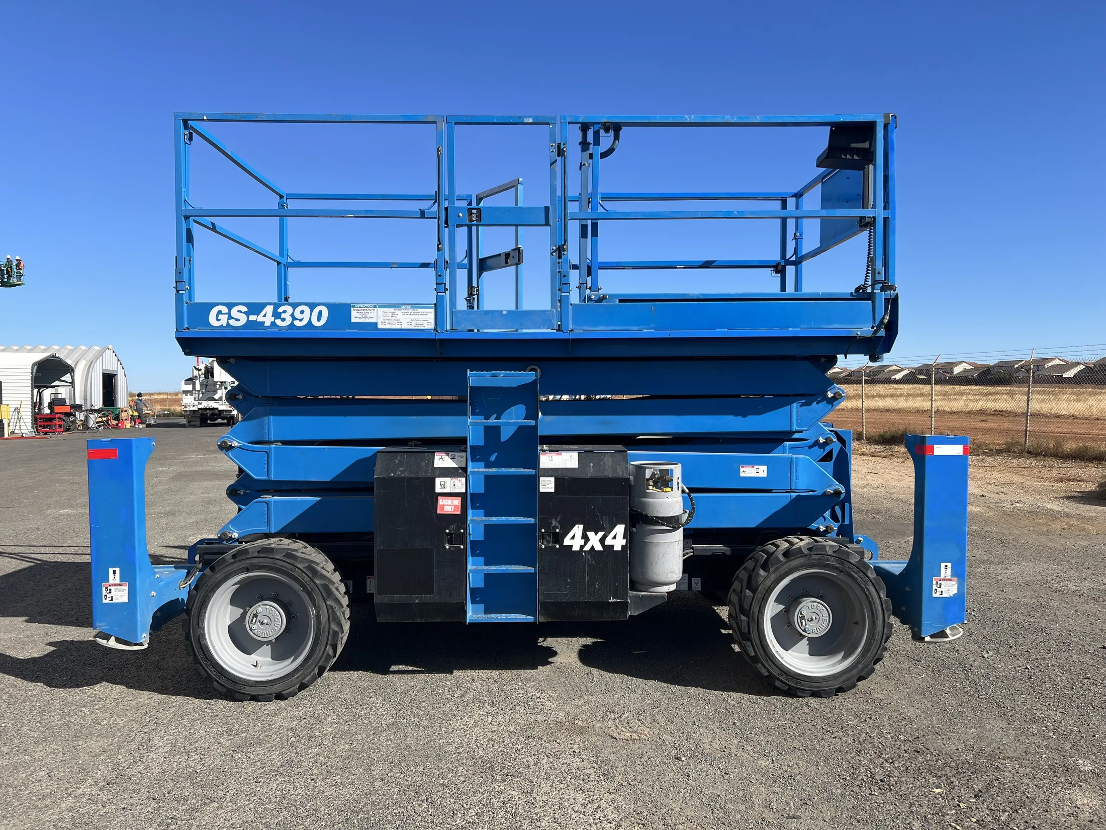 2018 Genie GS-4390 — photo 2